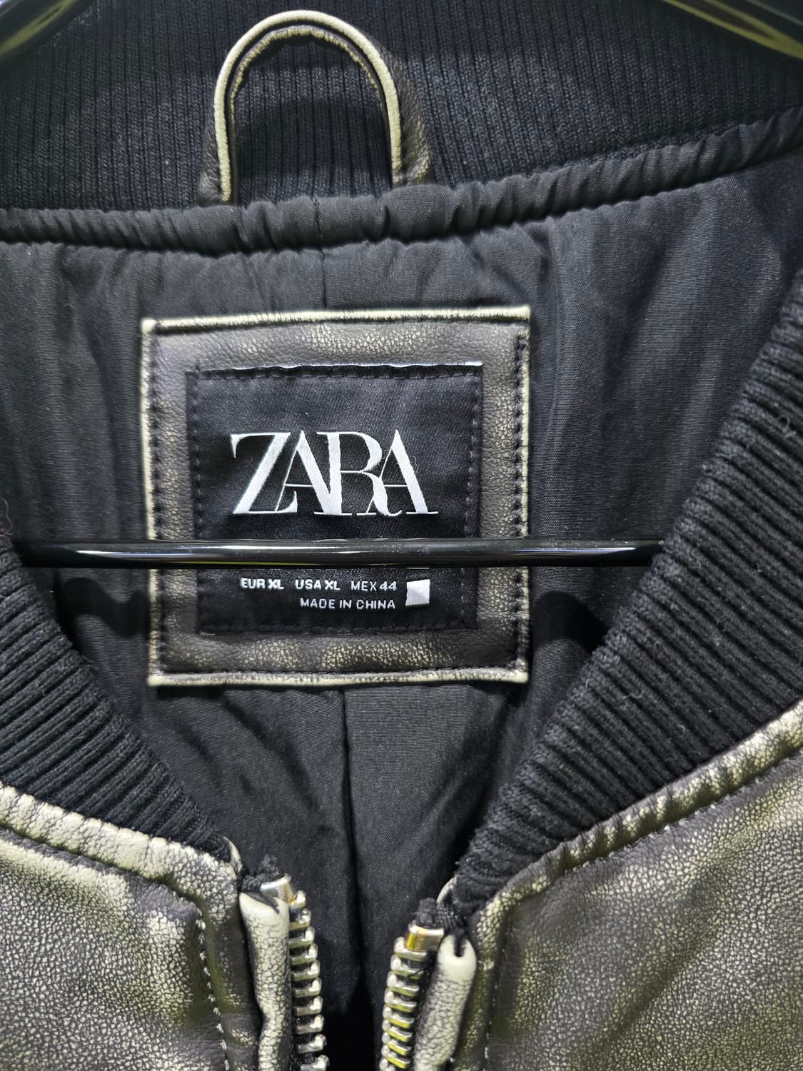 ZARA MAN 페이크레더 봄버자켓 XL   상품이미지9