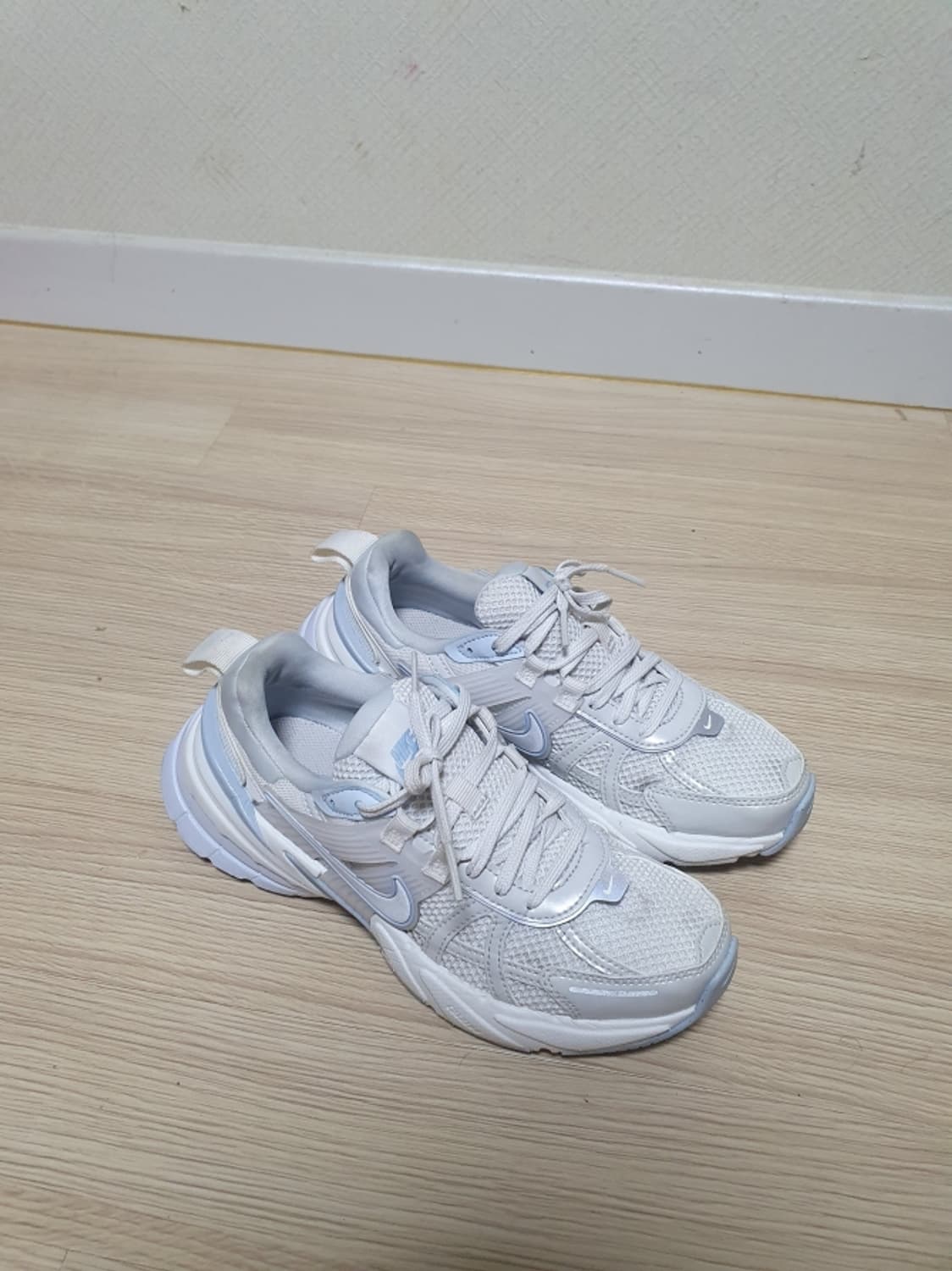 나이키 v2k 런 운동화 230 상품이미지2