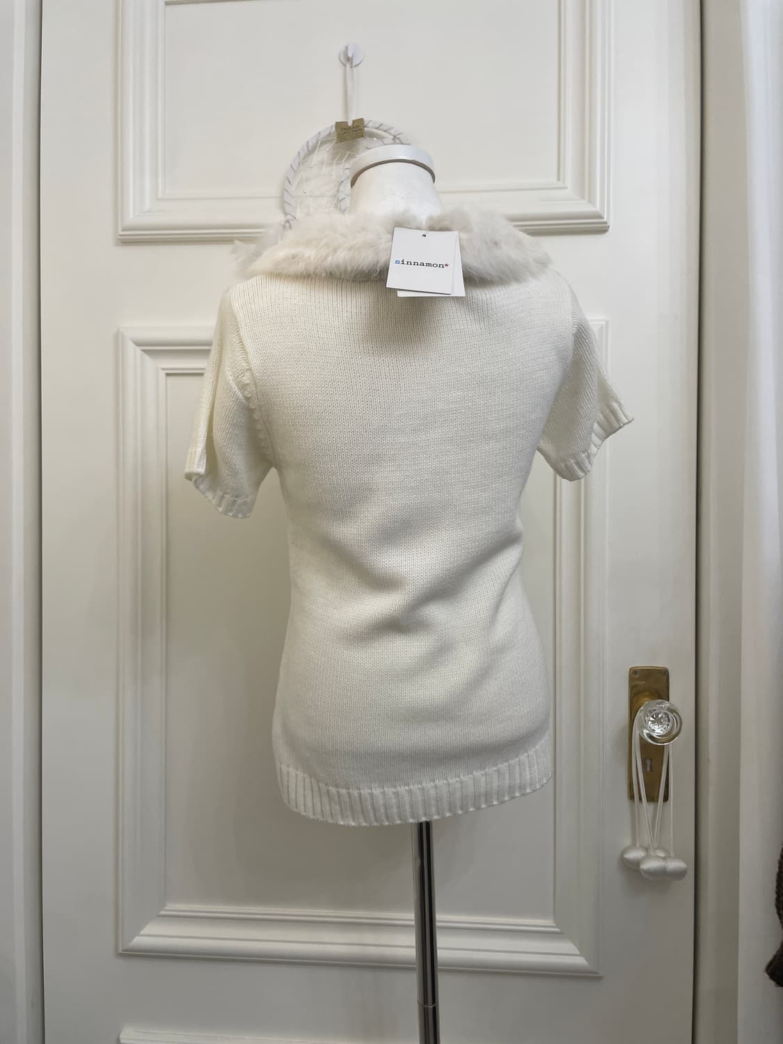 white fur bow winter sweater top 상품이미지3