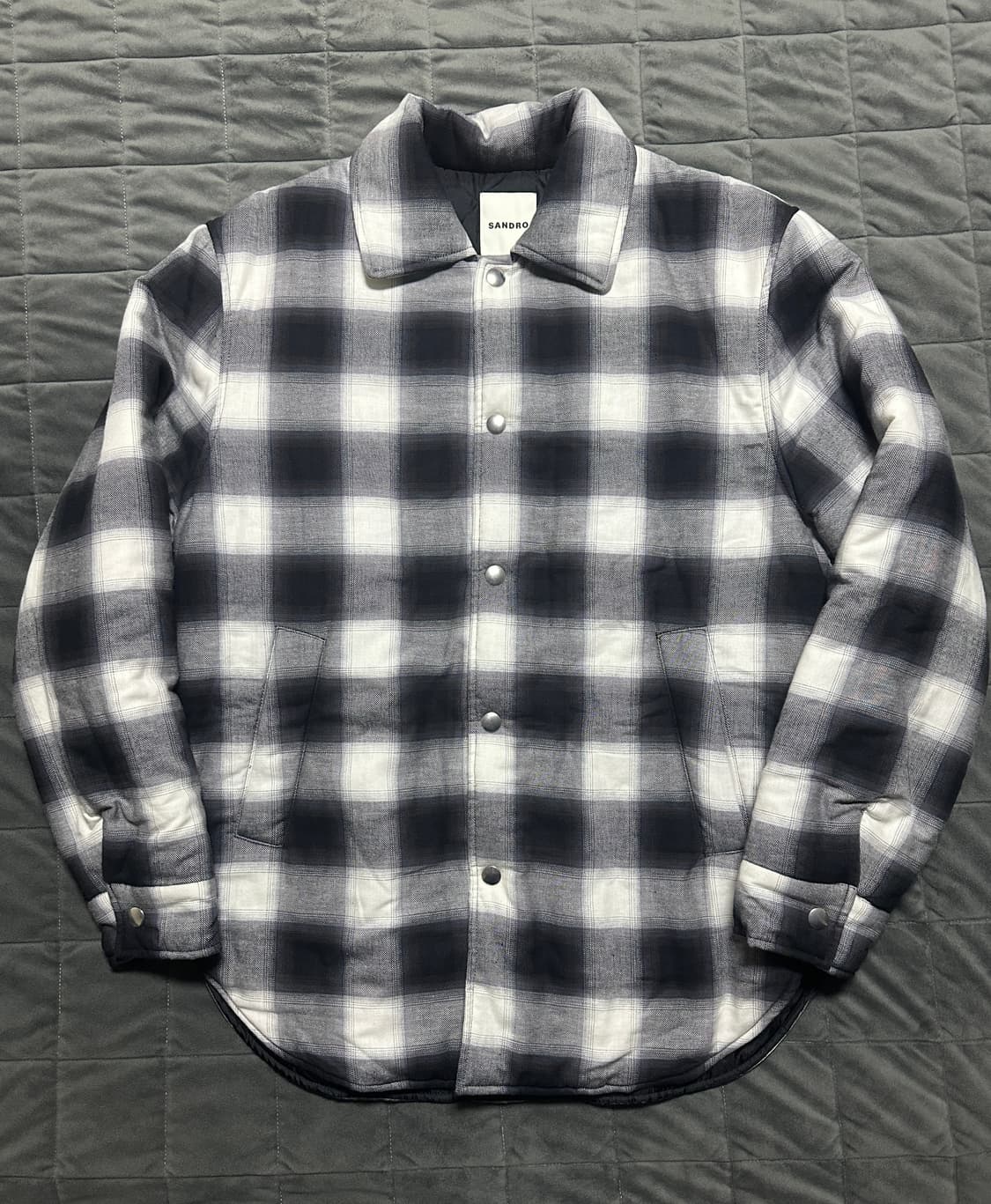 [L] 산드로 체크 퀼팅 누빔 셔츠 자켓 블랙 - 새상품 상품이미지6
