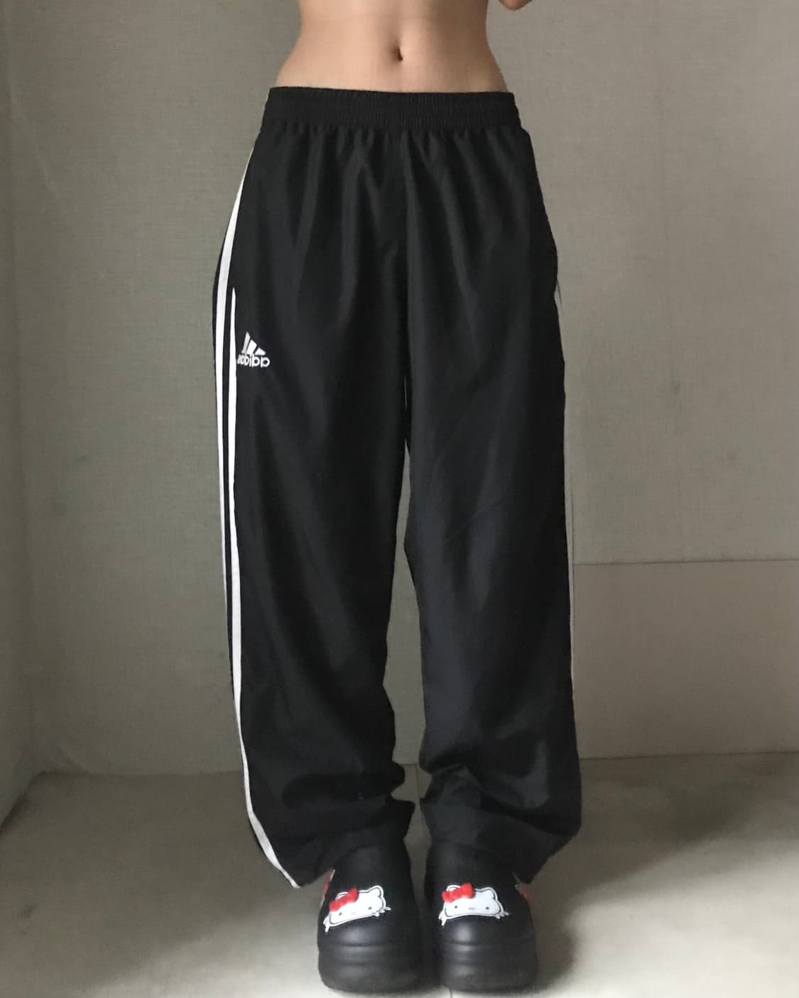 아디다스 90s 와이드핏 트레이닝 팬츠 상품이미지2
