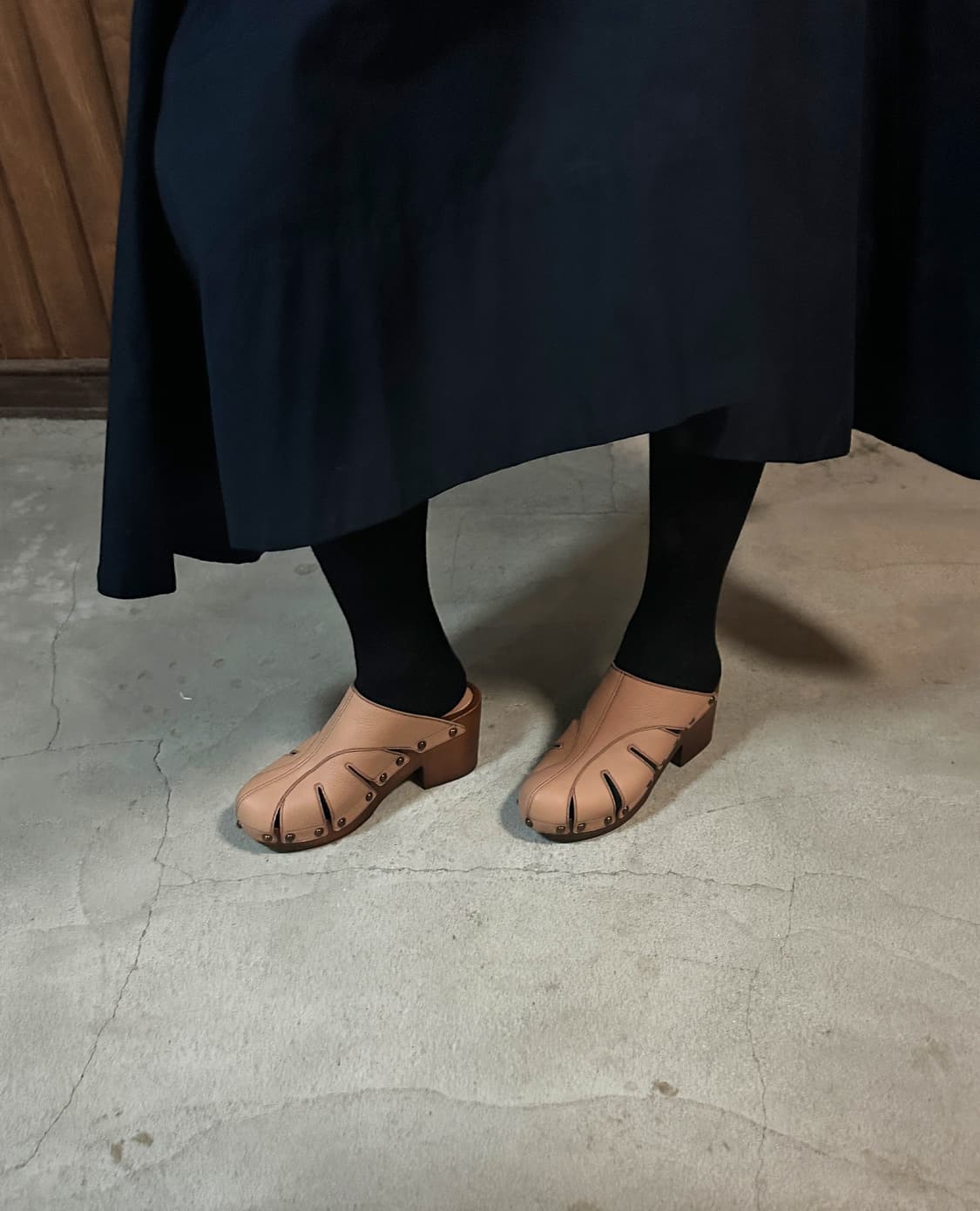 CHLOE leather wood sole mules 상품이미지7