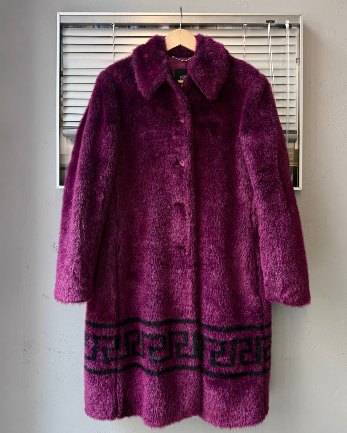 VERSACE  pink long fur jacket 상품이미지1