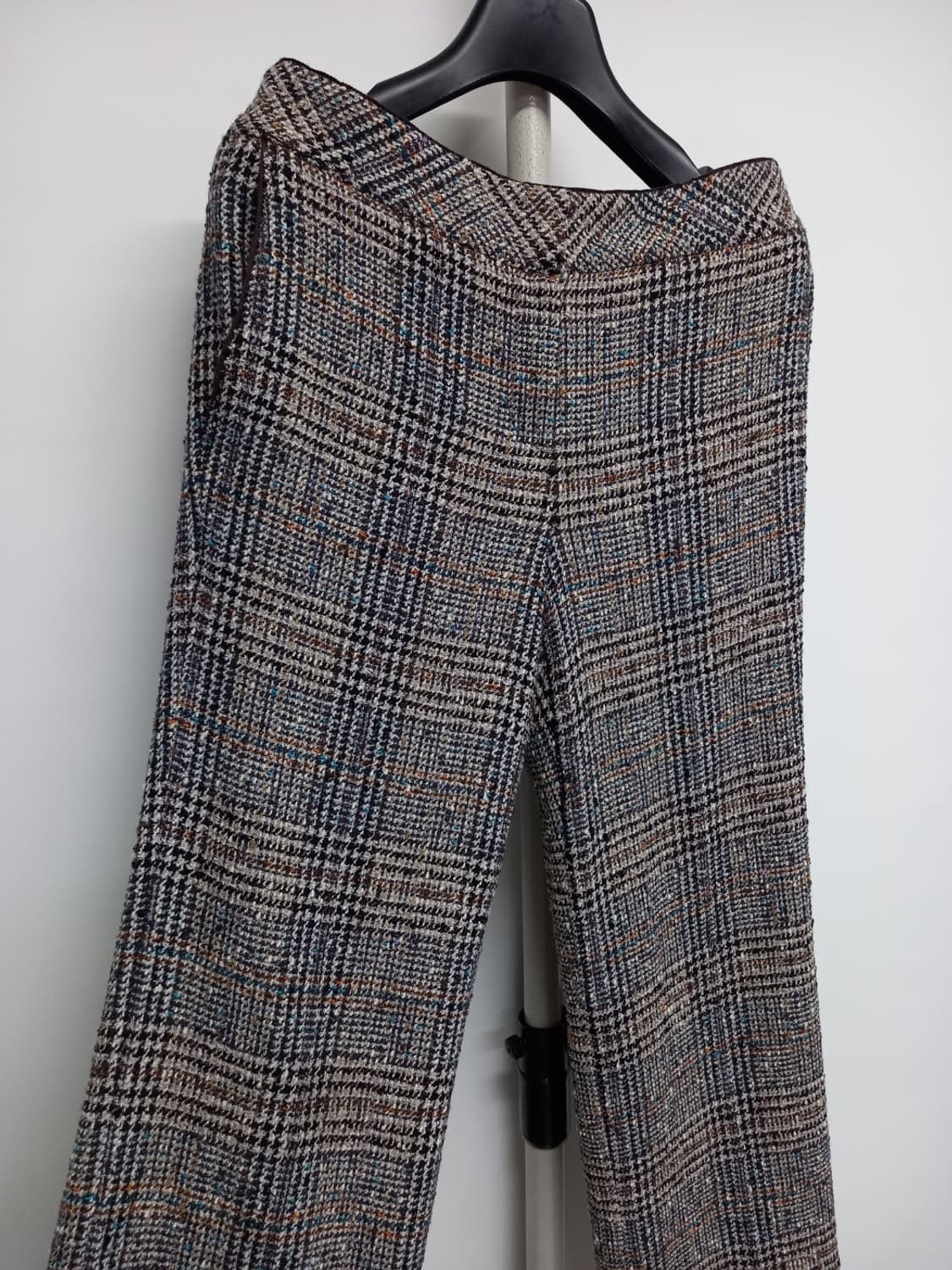 오브제 춘추  트위드 일자핏 팬츠 33.44 상품이미지4