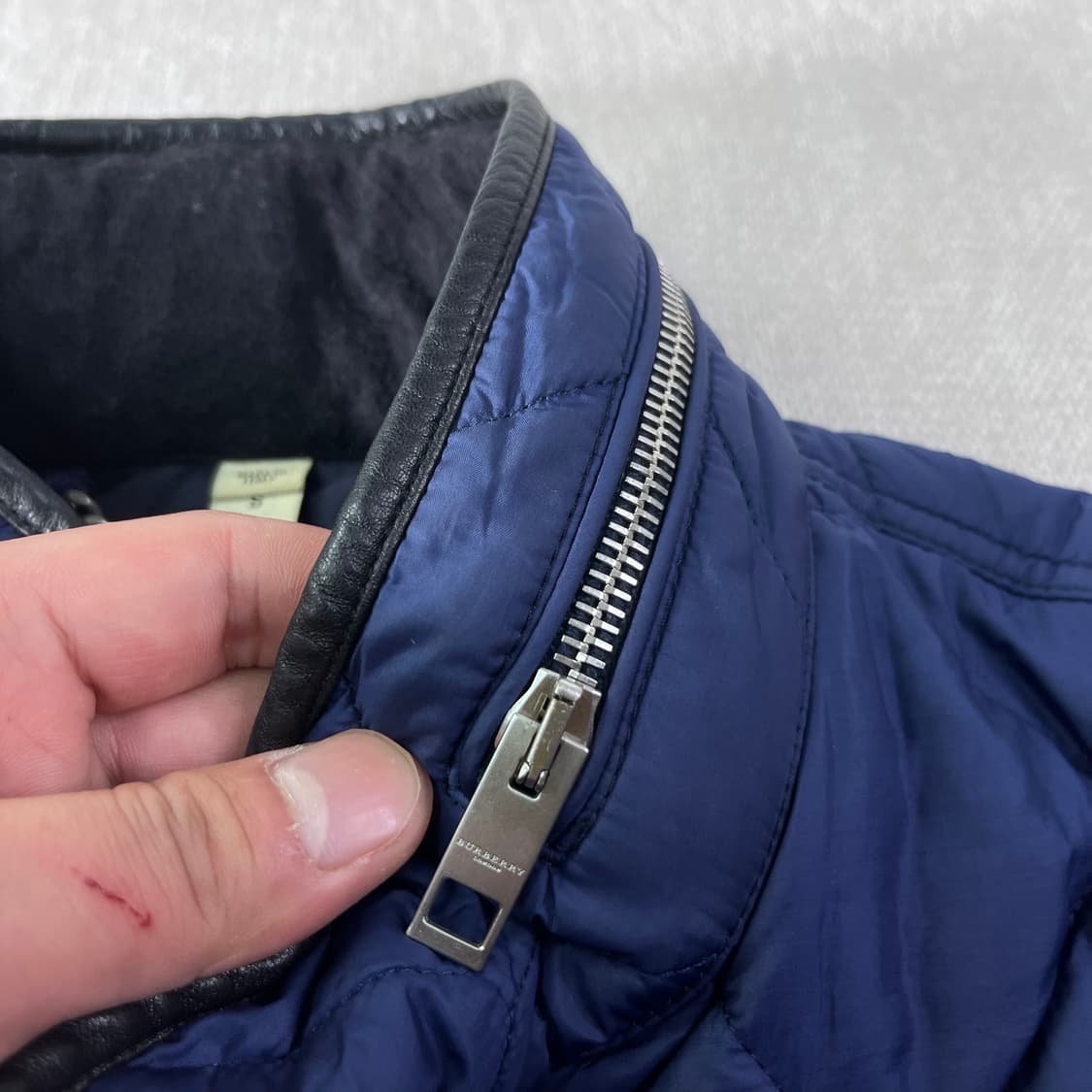 95 버버리 퀄팅 네이비 블루종 자켓 상품이미지6
