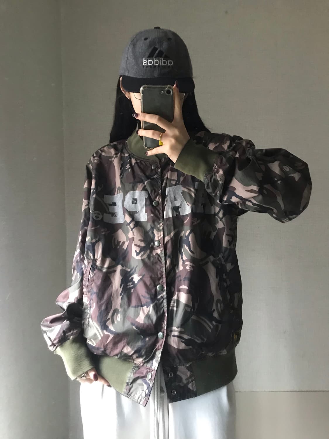 에이프 카모 블랙 리버시블 빅로고 바시티자켓 상품이미지1