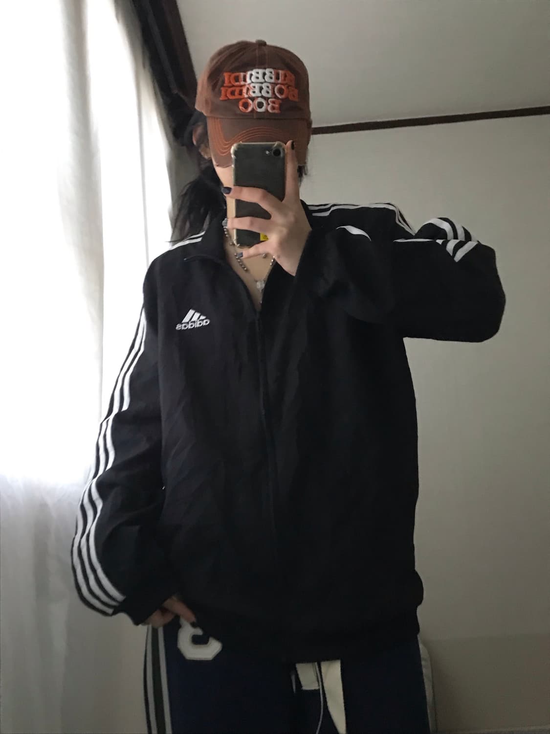 아디다스 블랙 오버핏 바람막이 상품이미지4