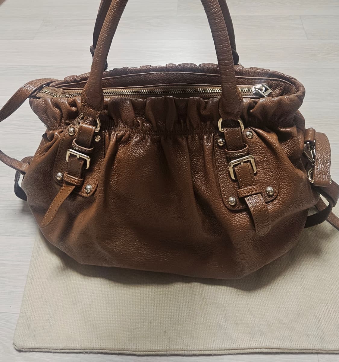 프라다 브라운 양가죽 토트&크로스백 정품 상품이미지3