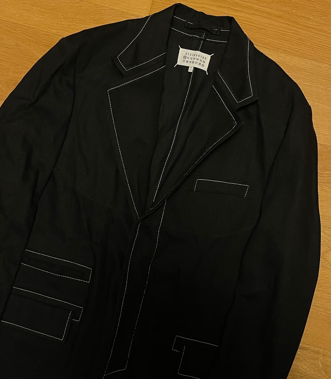 마르지엘라 블랙 스티치 코트 상품이미지3