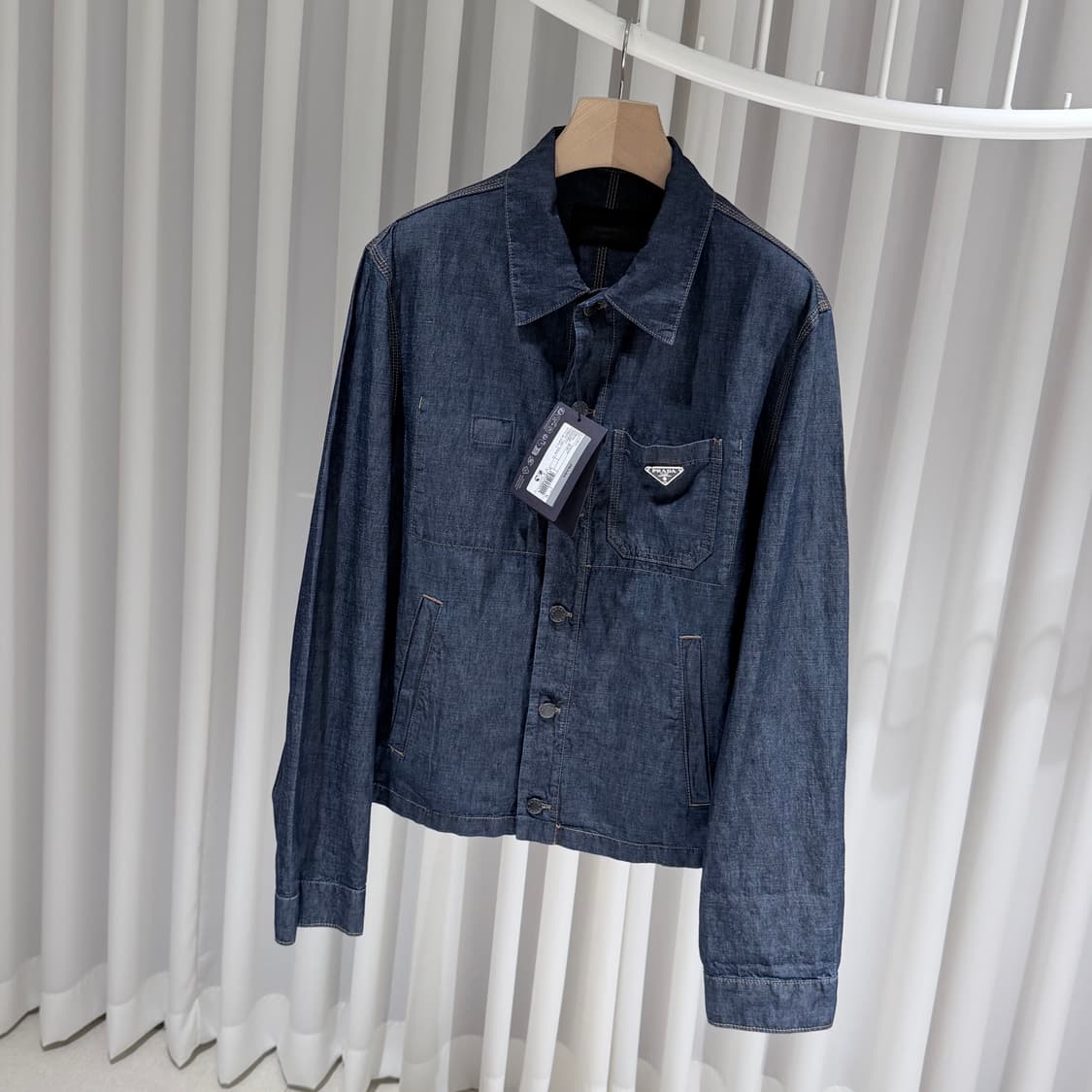 (A+/XL) / 프라다 삼각로고 샴브레이 블루종 봄버 데님 자켓 상품이미지2