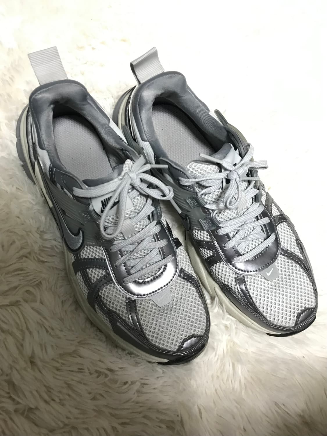 나이키 v2k run 브이투케이런 255 상품이미지1