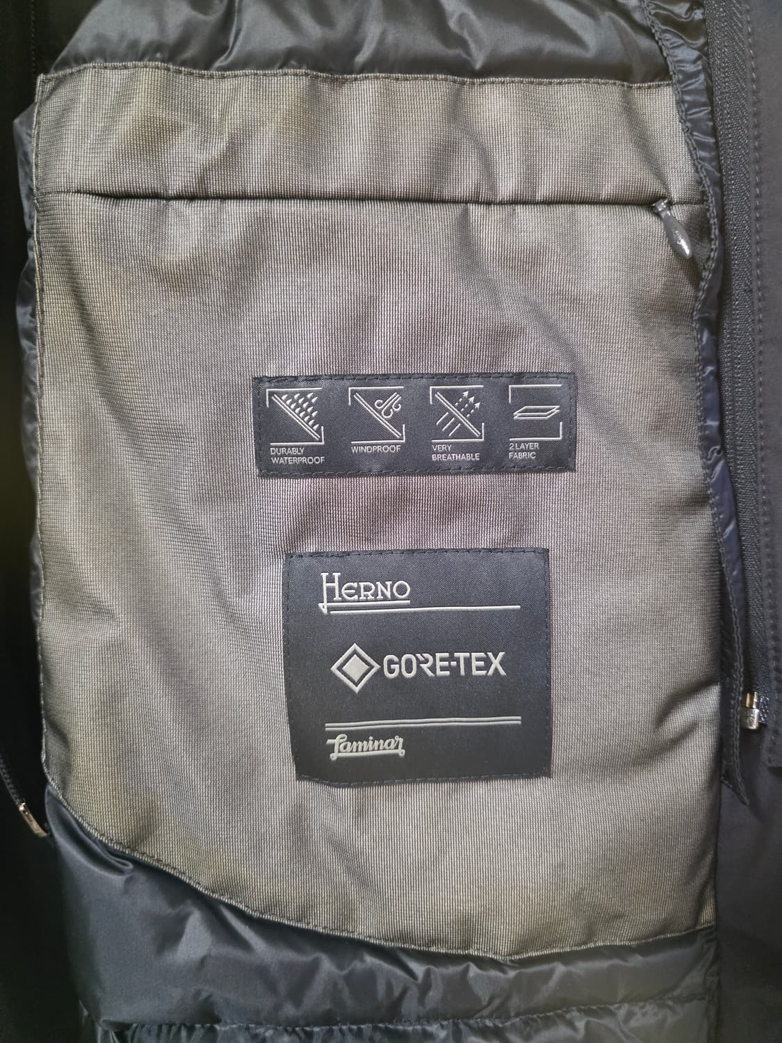 에르노 라미나르 고어텍스 구스패딩자켓 50사이즈 미사용품 상품이미지8