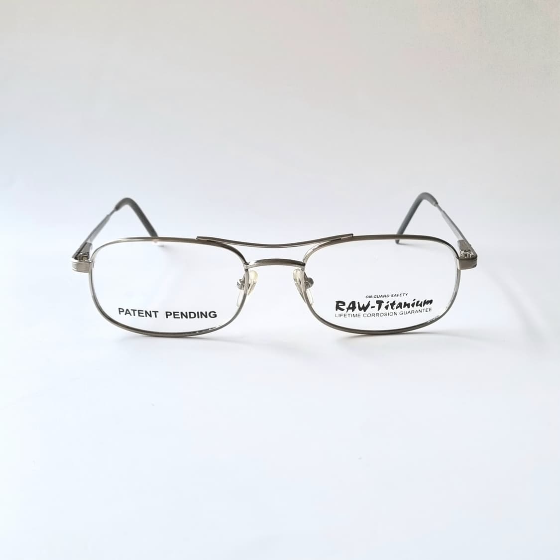 데드스탁 On-Guard RAW-TITANIUM 안경테 666 상품이미지2