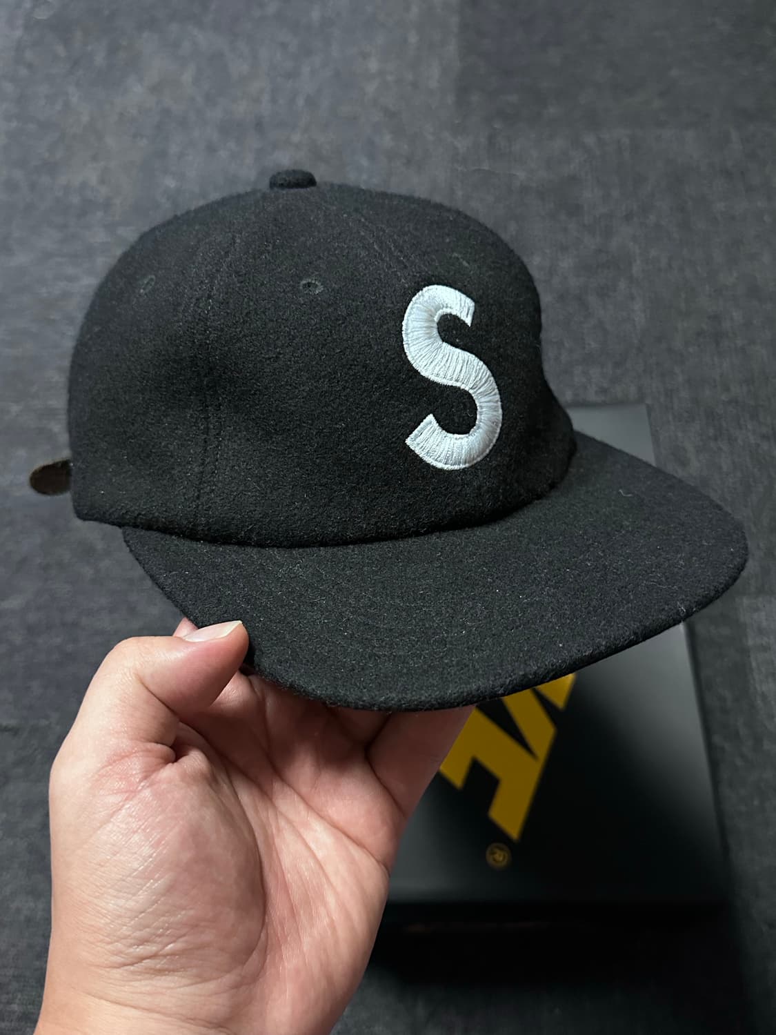 Supreme 울 S로고 6패널 + 조던 레트로 폴른275사이즈 상품이미지2