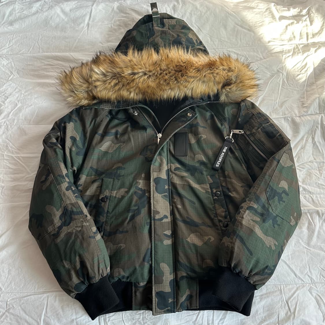 더쿠플스 카모 울프죠 패딩 퍼 후드 상품이미지1