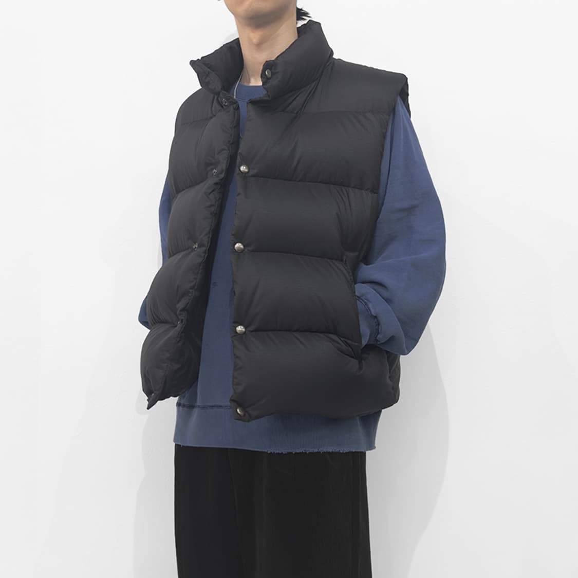 2) URU 우루 24FW 나일론 다운 베스트 상품이미지7