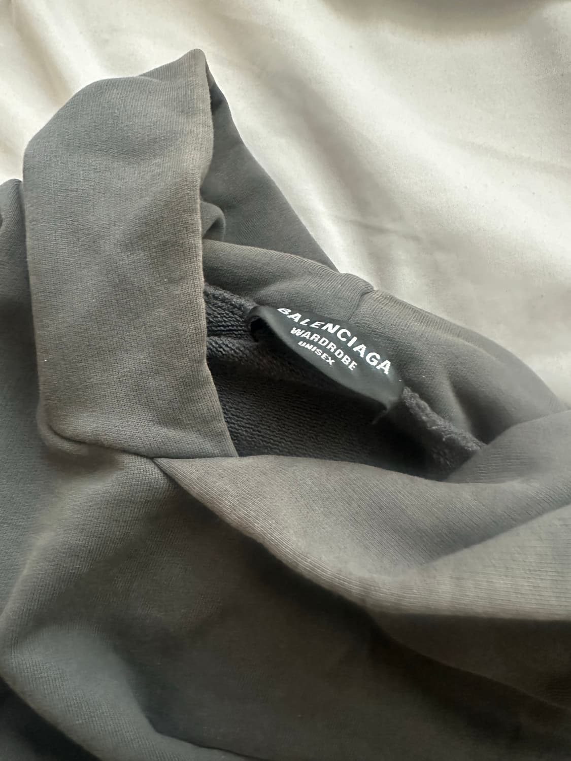 발렌시아가 자수 웨이브로고 후드 s(105-110)오버핏팝니다 상품이미지3