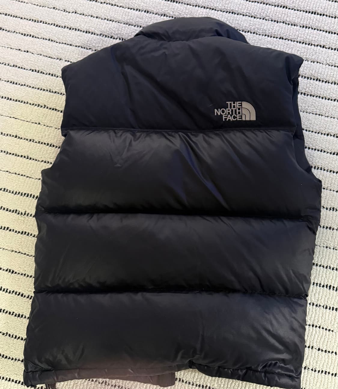 노스페이스 700 눕시 패딩조끼 블랙 S 상품이미지2