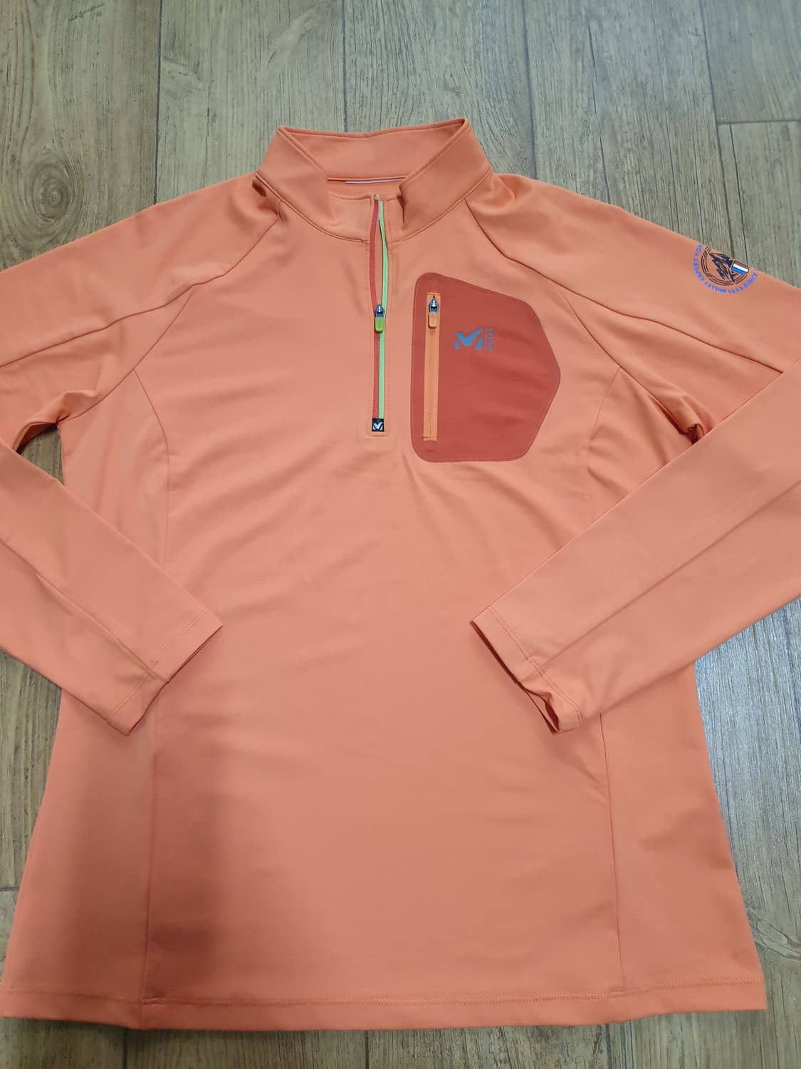 1007 밀레 아웃도어 반집업 95 사이즈입니다 상품이미지2