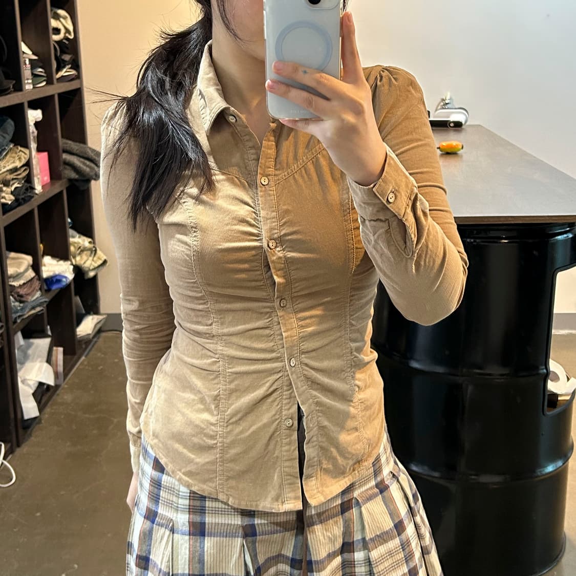 베이지 셔링 슬림핏 셔츠 상품이미지5