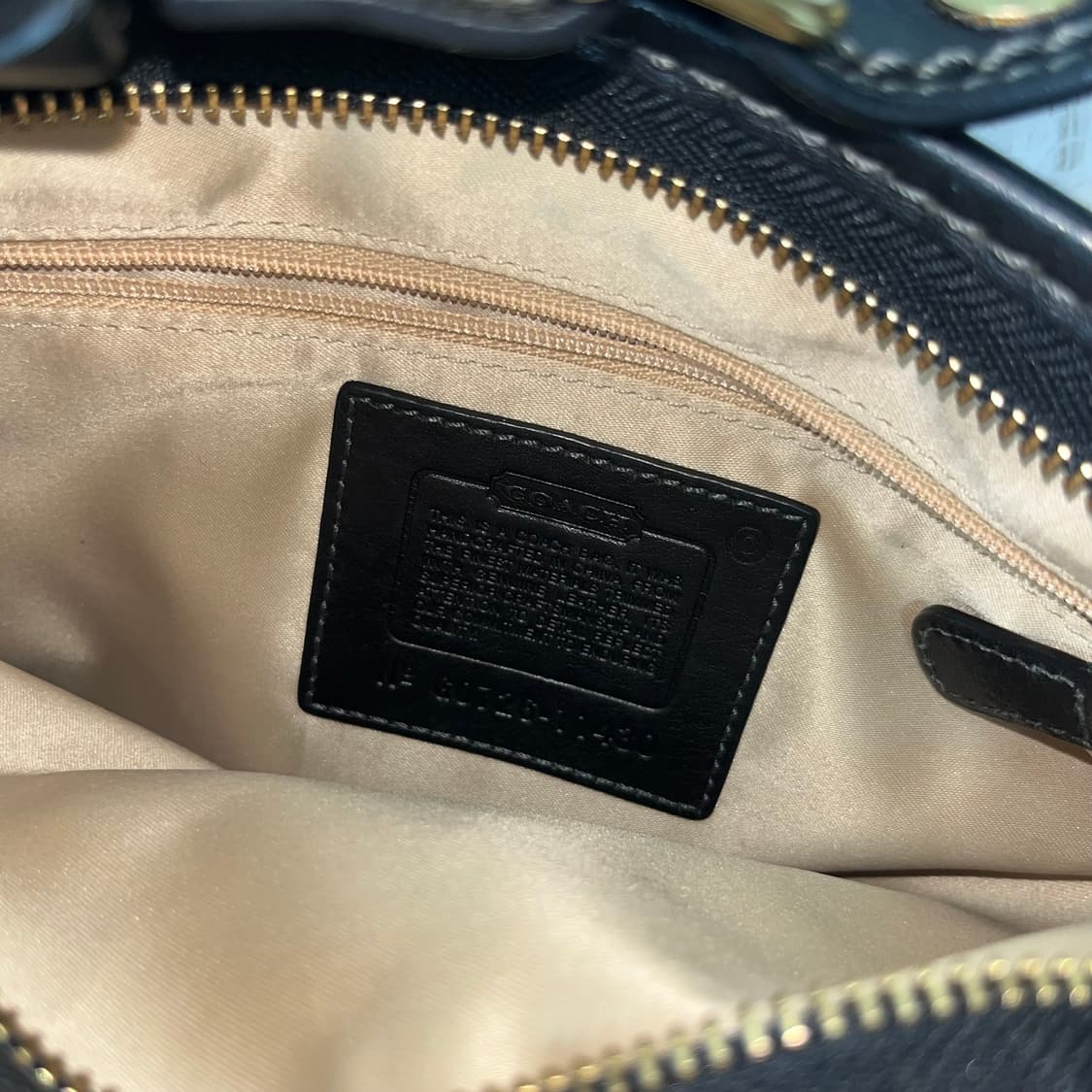 Coach 브라운 미니 핸드백 상품이미지5