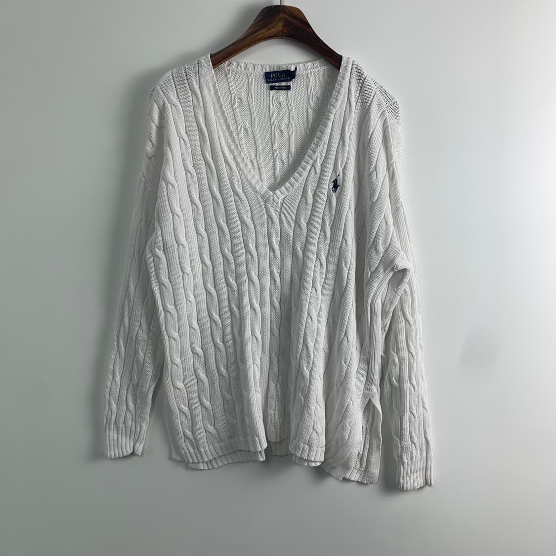 폴로 랄프로렌 신형 화이트 꽈베기 브이넥 니트 상품이미지2