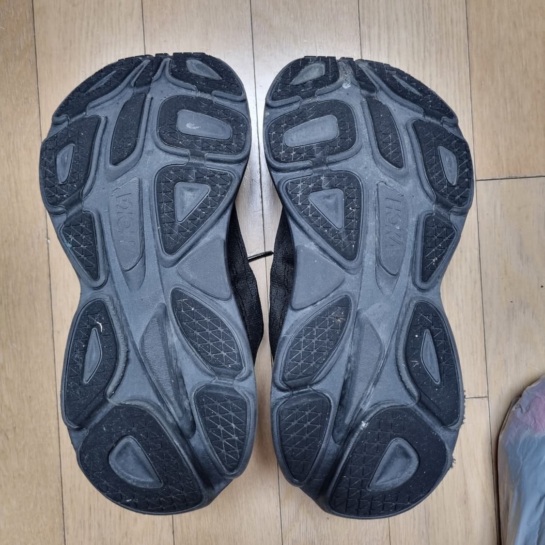 호카 본디 8 운동화 상품이미지5