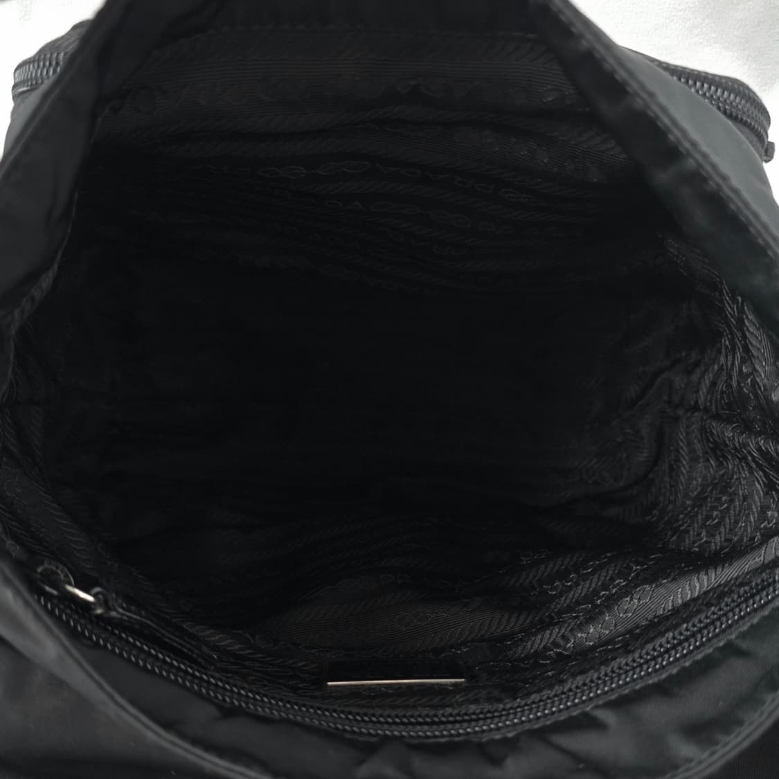 [정품 PRADA] 프라다 포코노 나일론 크로스백 주우재백 남녀공용 상품이미지5