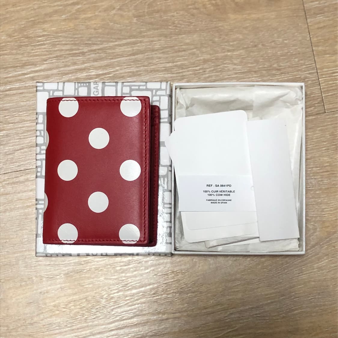 꼼데가르송 폴카 도트 반지갑 상품이미지3