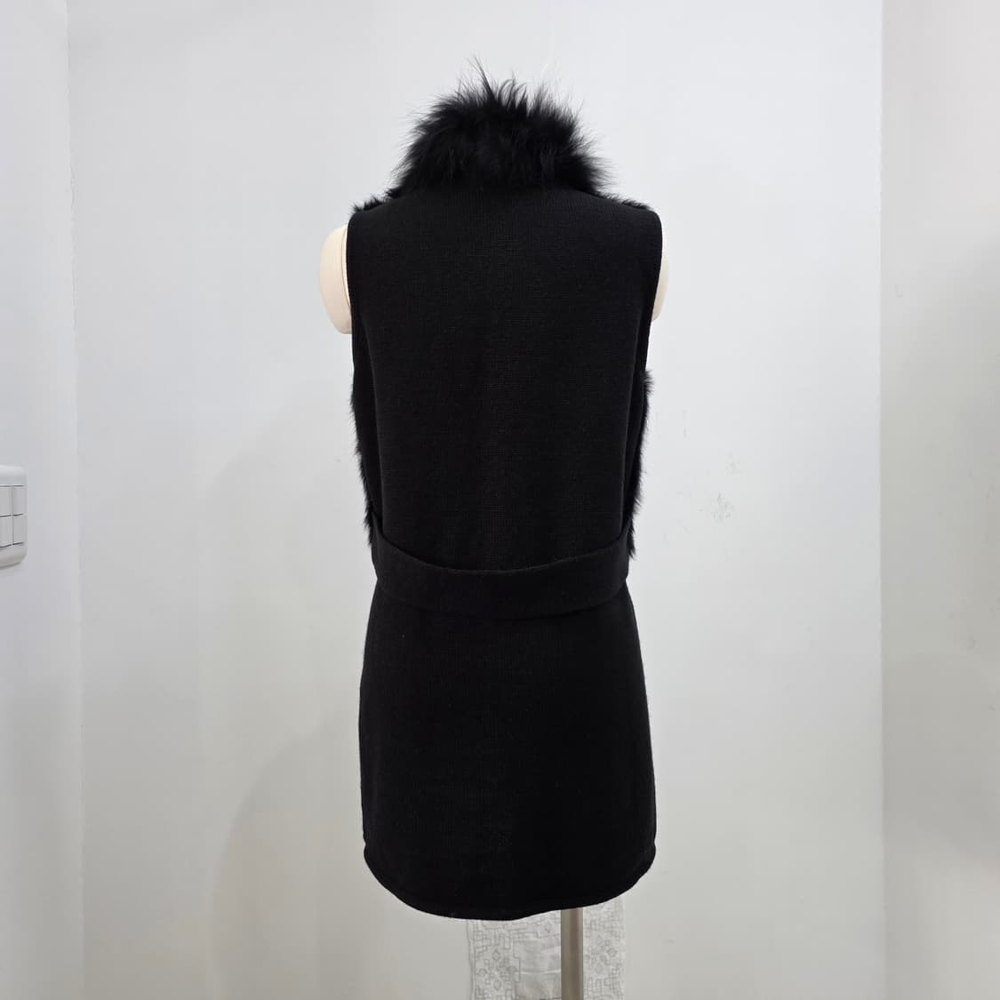 RES 블랙 라쿤퍼 카라 래빗퍼 롱베스트 상품이미지3