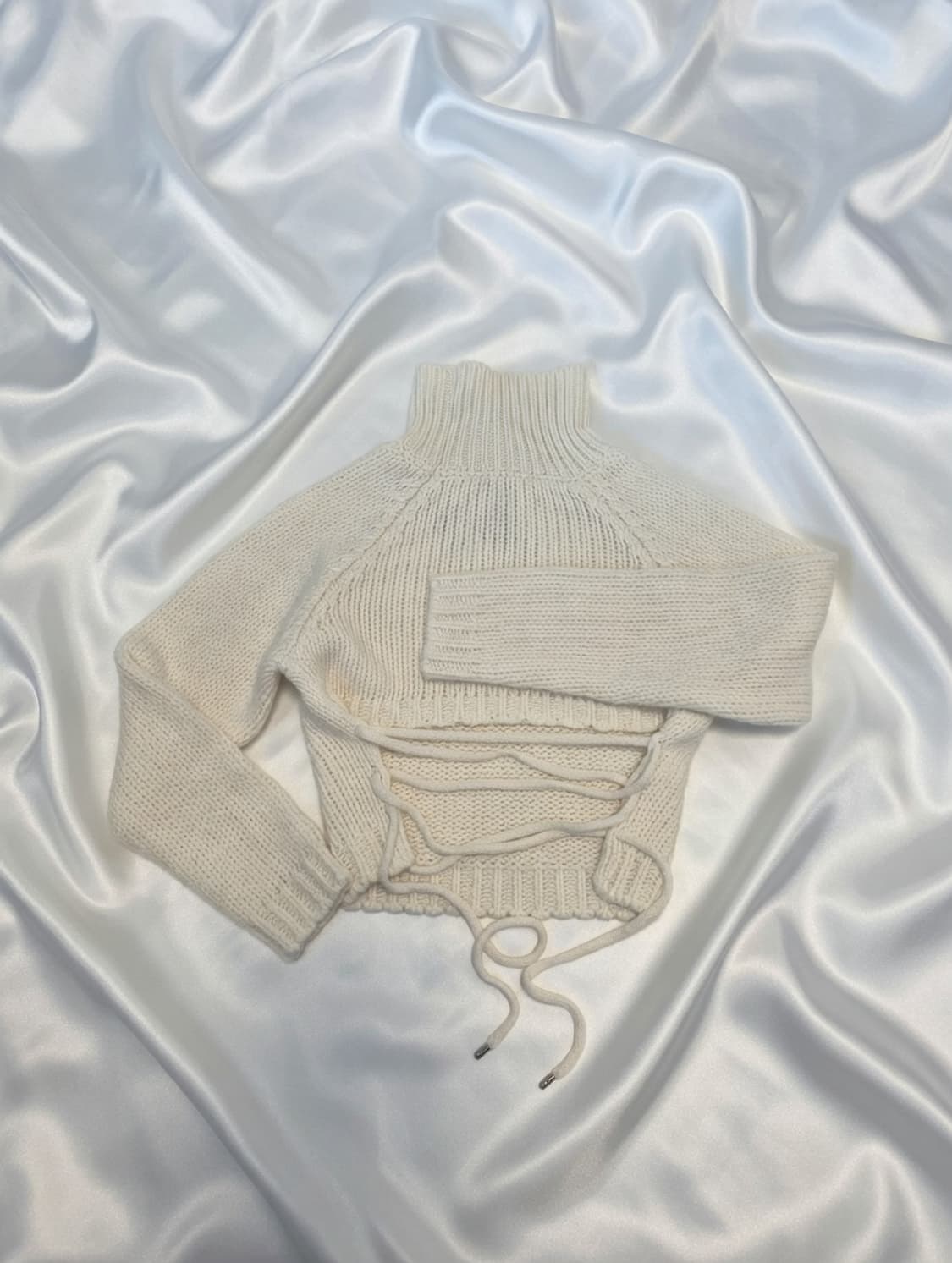 마쥬 레이스업 터들넥니트 상품이미지2