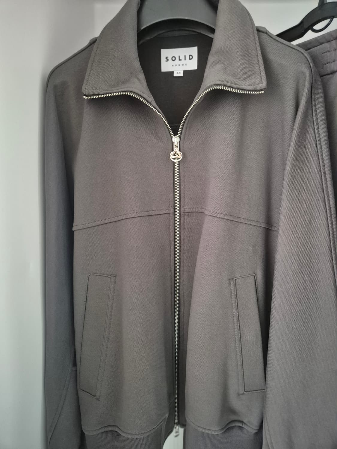 솔리드 옴므 셋업 상품이미지2