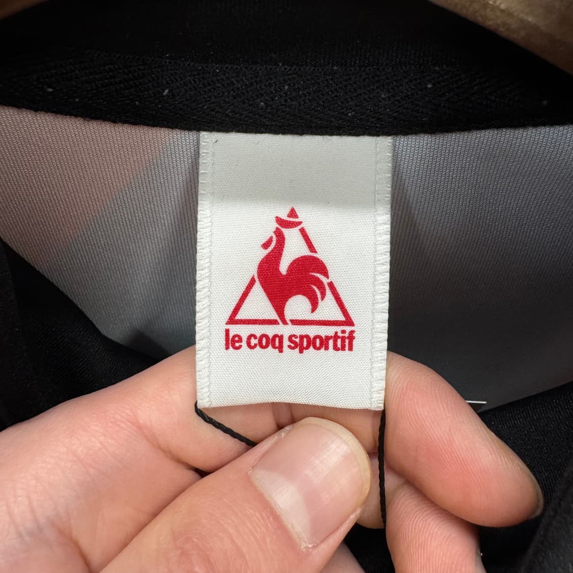 르꼬끄 스포르티브 스트릿 패턴 트랙 자켓 사이드 로고 포인트 배색 상품이미지6