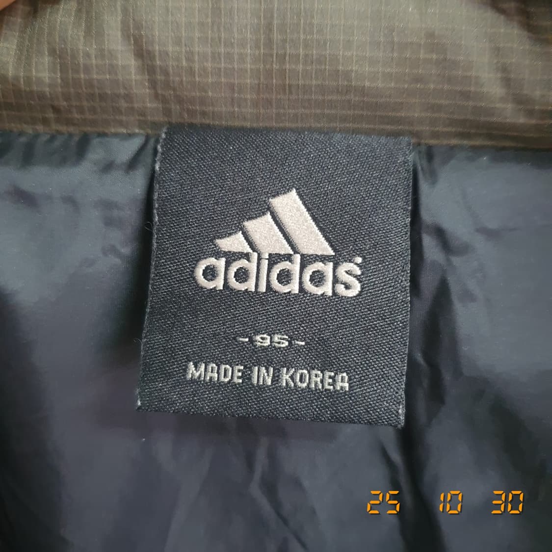 아디다스 구스다운 롱패딩 카키블랙 95 모자분리형 상품이미지3