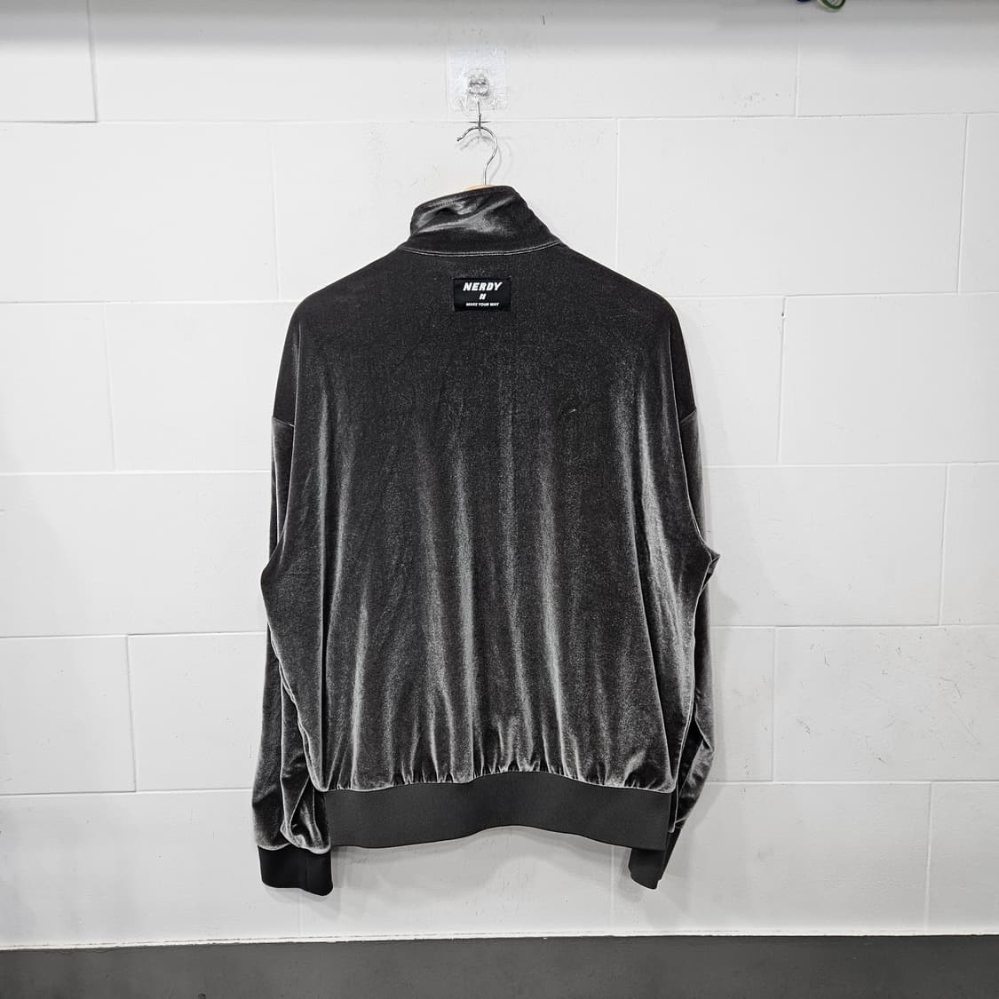 널디 벨벳 트랙탑 공용 상품이미지5