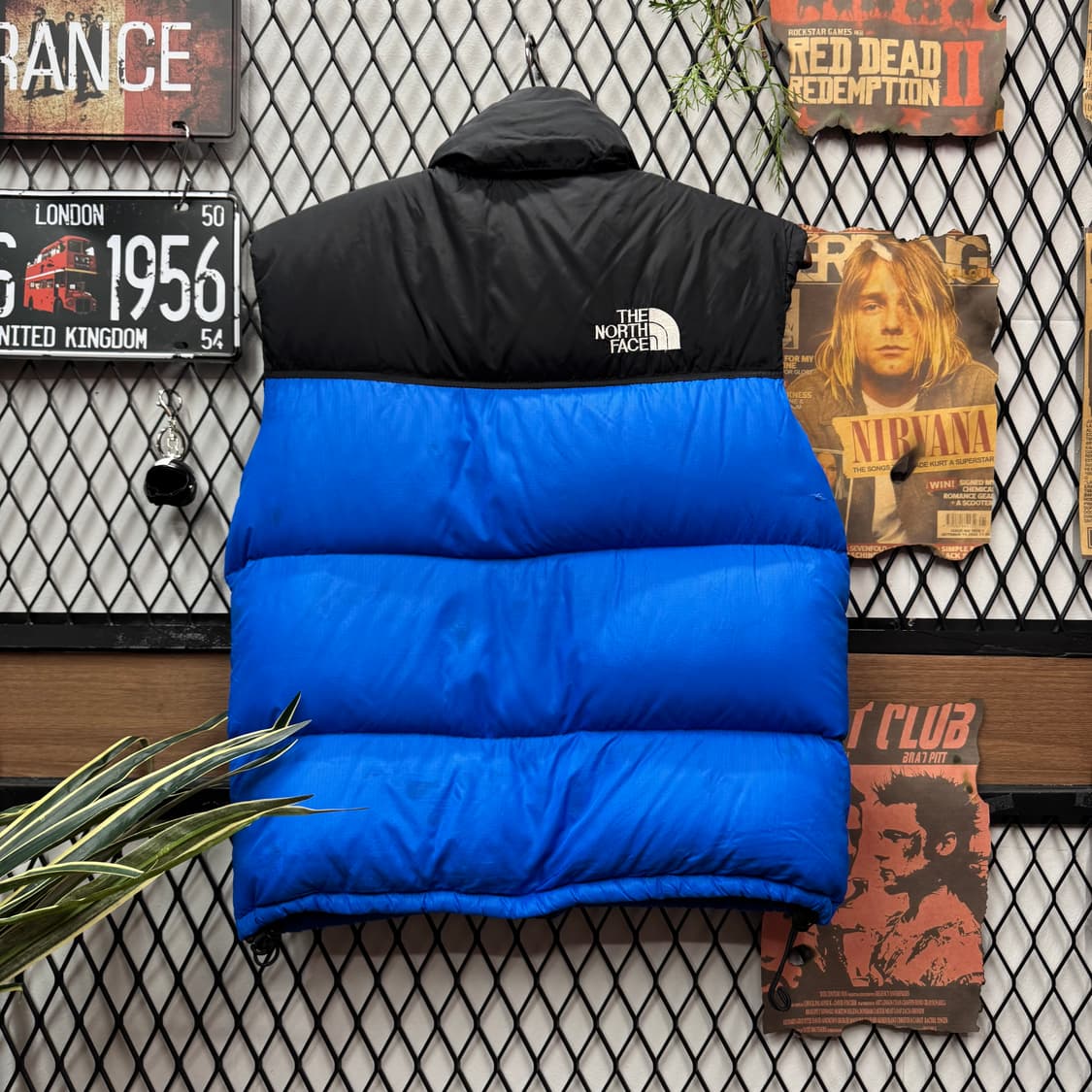 노스페이스 패딩 베스트 하이넥 투포켓 포인트 블루 블랙 배색 상품이미지2
