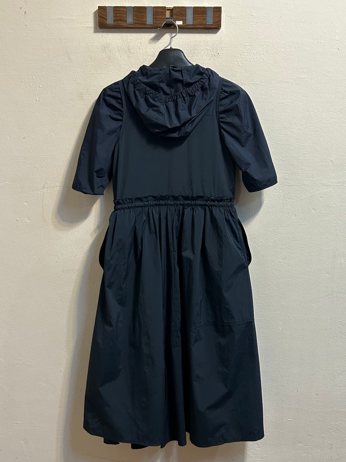 마인 후드 스트링 나일론 원피스 상품이미지7