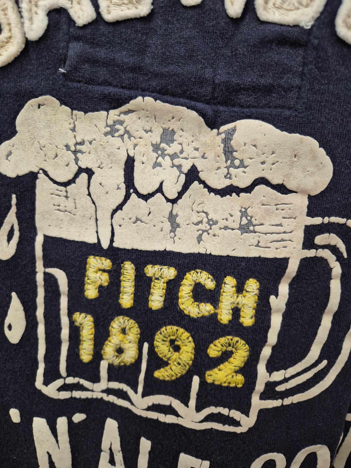 아베크롬비 앤 피치 네이비 반팔 티셔츠 S 상품이미지4