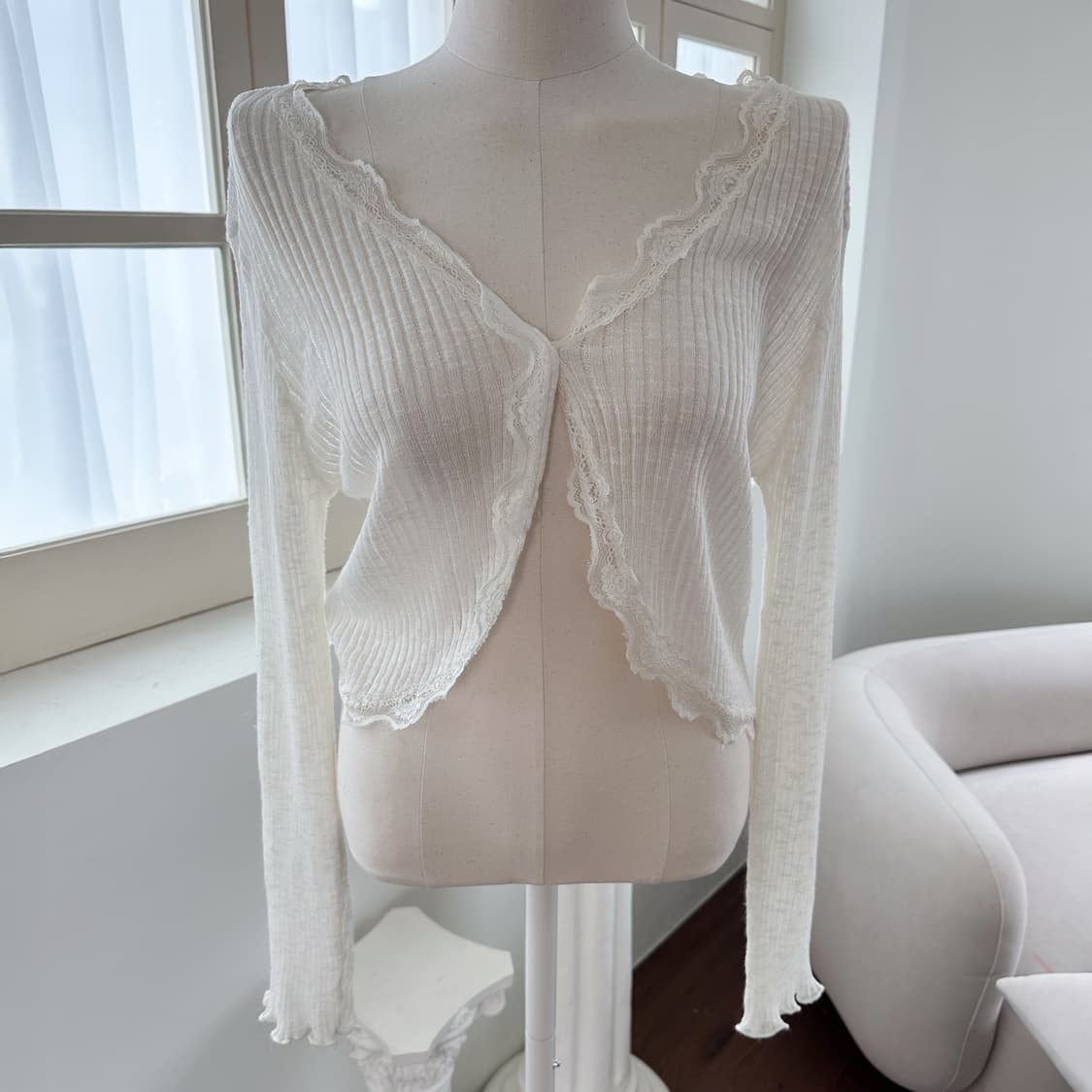 Lace see-through cardigan 상품이미지2