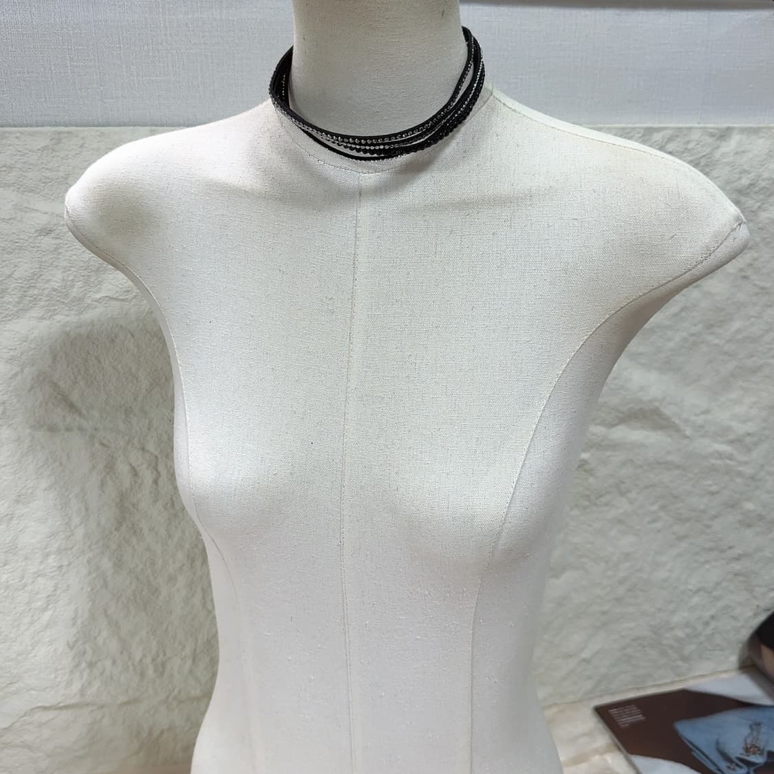 빈티지 고딕 스웨이드 리벳  초커 목걸이 상품이미지1