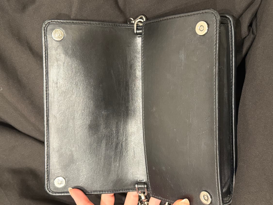 프라다 은장 크로스백 상품이미지2