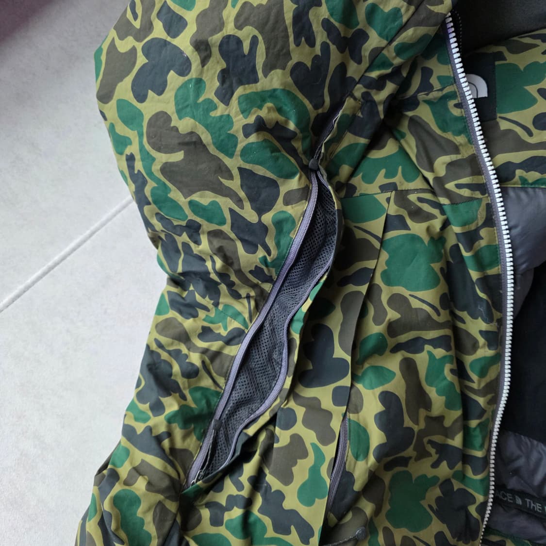 일본판 카모 노스페이스 구스다운 보드자켓 L(105) 상품이미지6