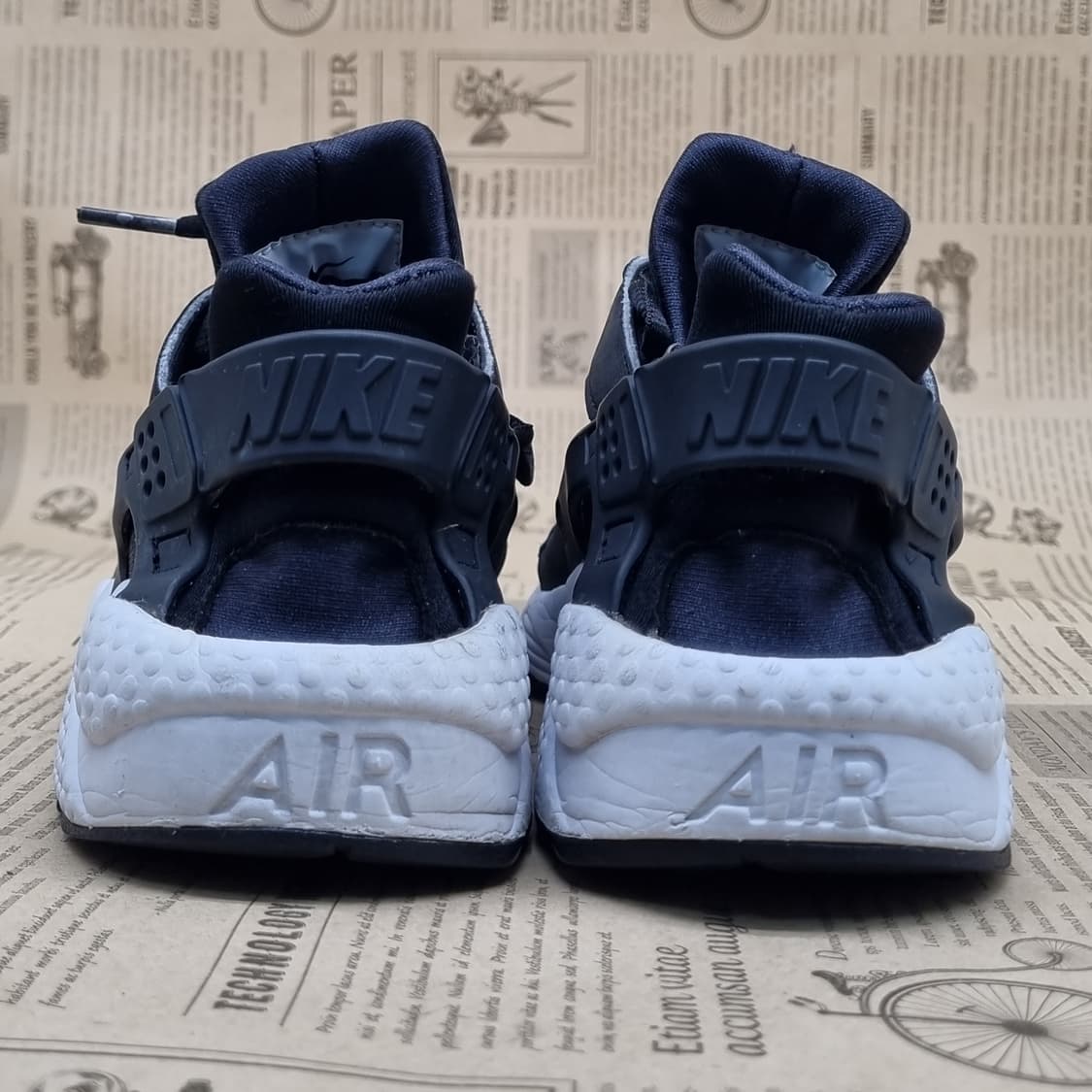 나이키 에어 허라취 여성운동화실사이즈230 상품이미지4