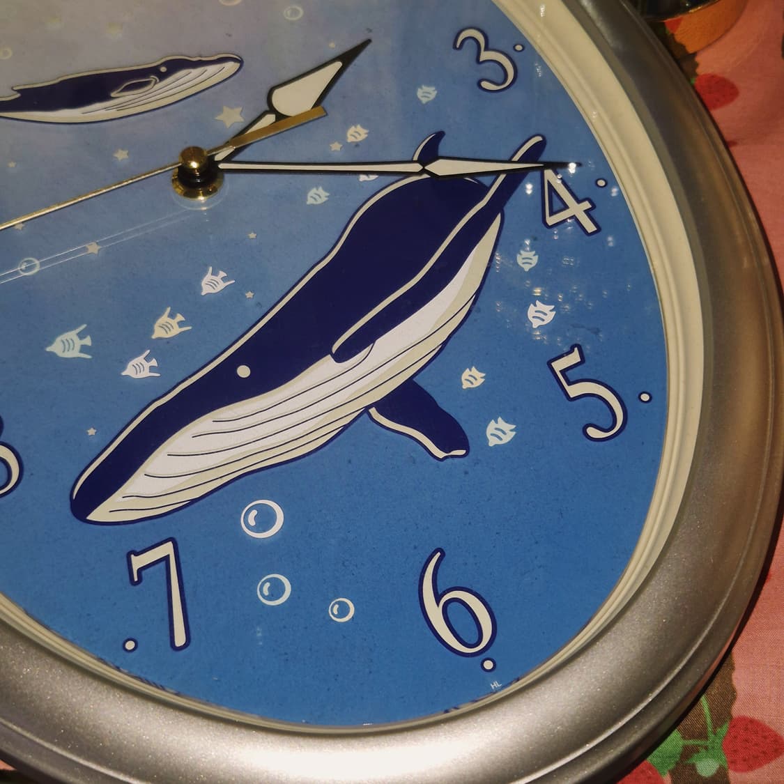 70s 시티즌 뉴트로 야광 고래 오발 벽시계 상품이미지10