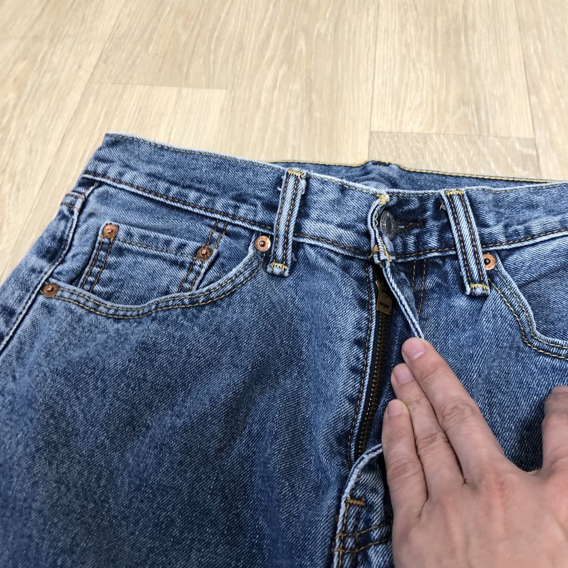 (29) 리바이스 Levi's 505 레귤러핏 워시드 연청 데님 상품이미지5