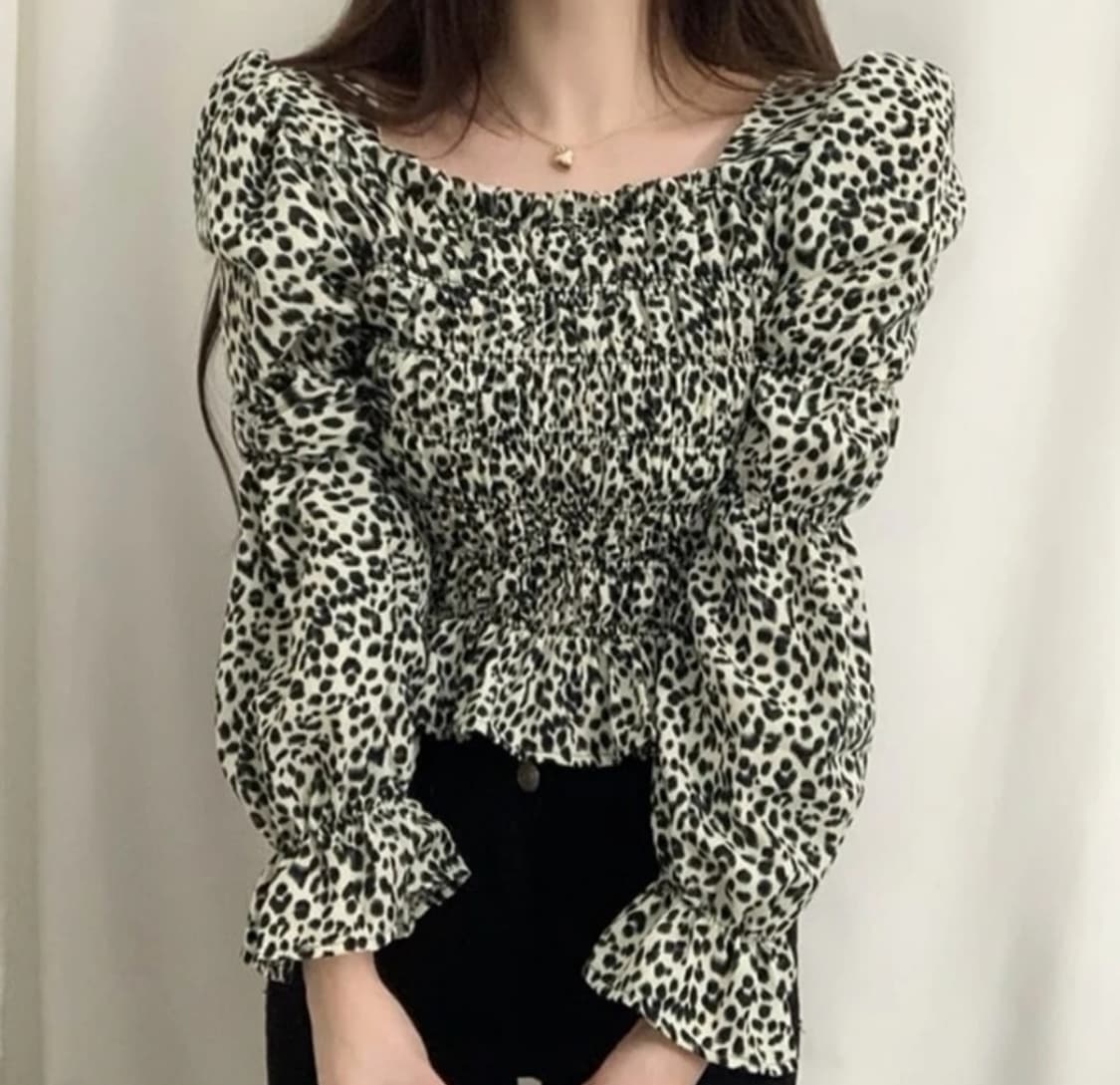 새상품) 호피 퍼프 블라우스 블랙 상품이미지2