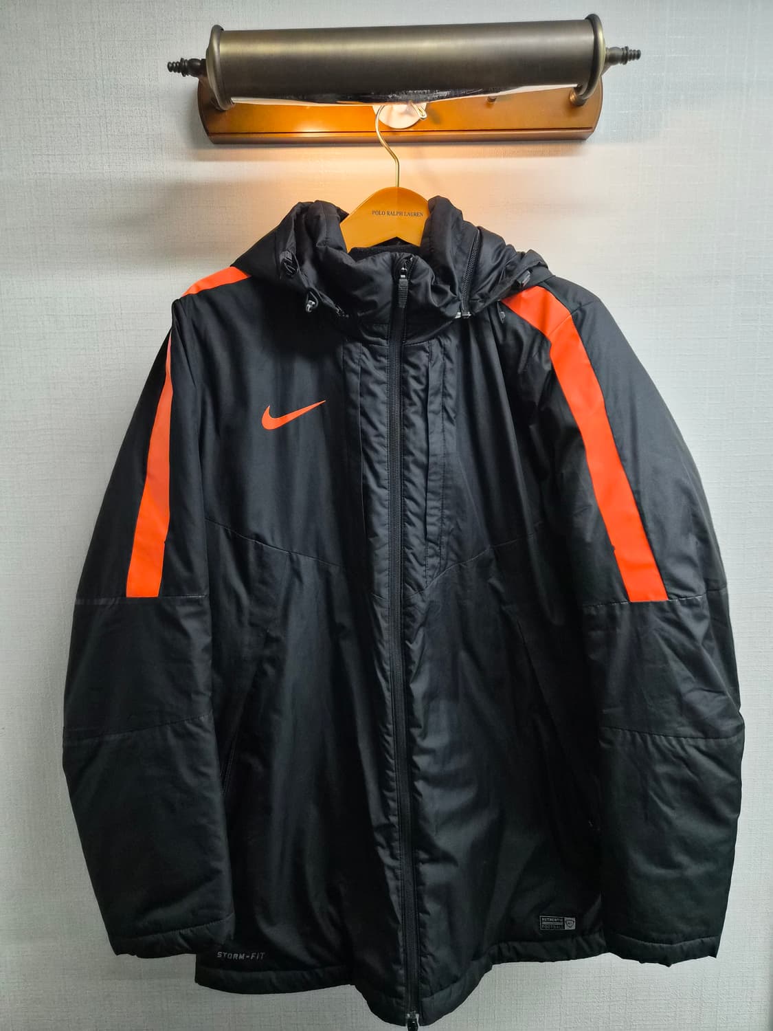 XL) 나이키 스톰핏 풋볼 벤치 파카 팝니다 상품이미지1
