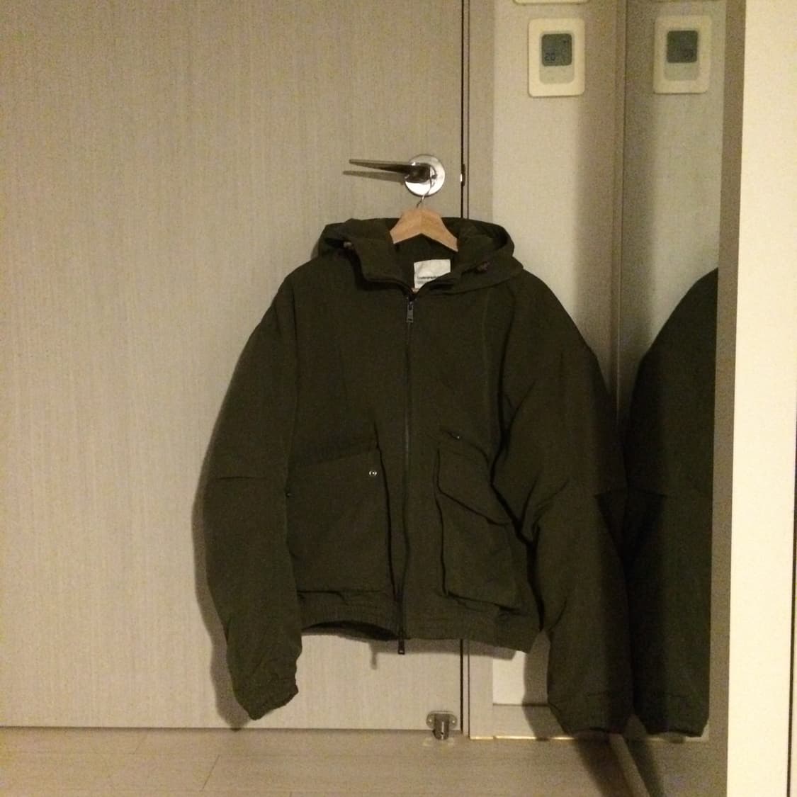 코드그라피 카키 아방 점퍼 상품이미지4