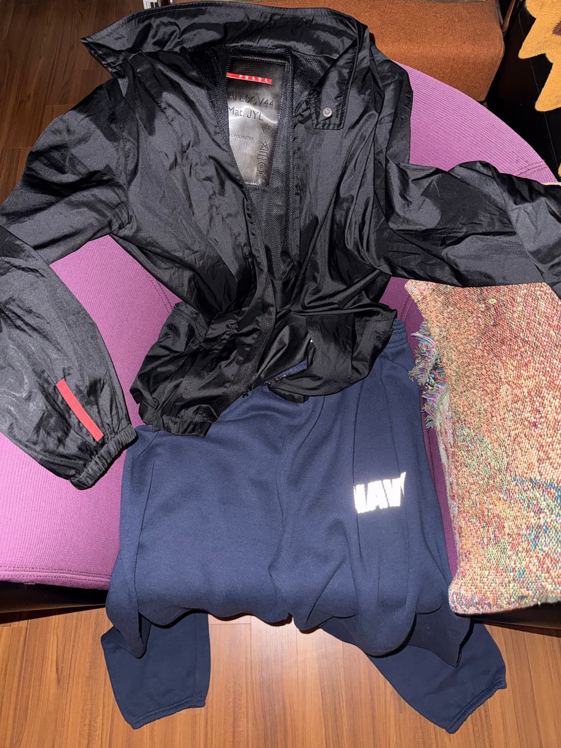 프라다 나일론 패커블 자켓 상품이미지4