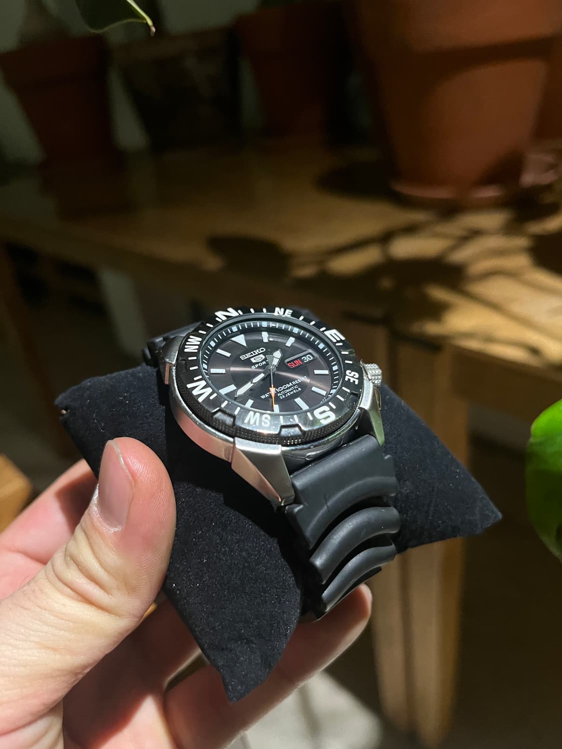 Seiko Series 5 Quartz Black Dial Men's  상품이미지3